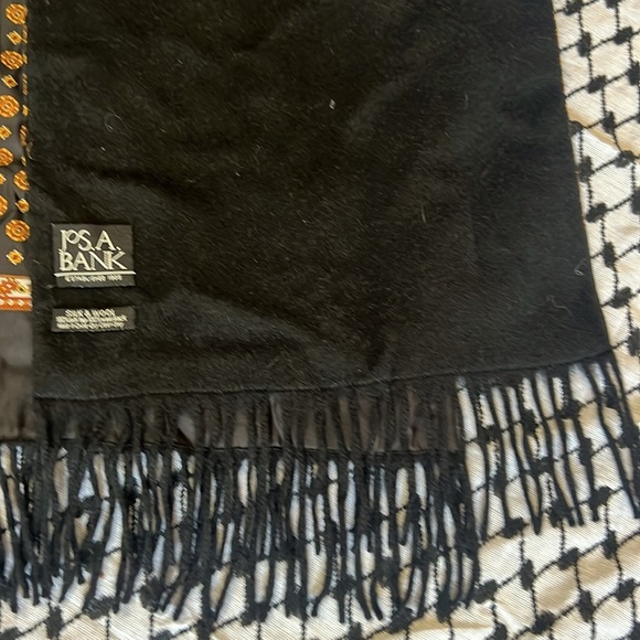 Jos. A. Bank Navy and Gold Patterned Scarf - Picture 7 of 10